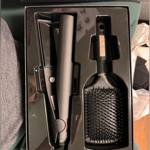 Never used Tyme Brush and IRON PRO Curler and Straightener
